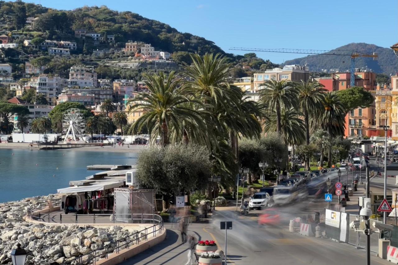 Alla Casa Rosa Al Mare- Centrale A Di Fronte Al Mare- Emozionante- Garage Privato Gratuito A 800 Mt- Aria Condizionata-Wifi Рапало Екстериор снимка